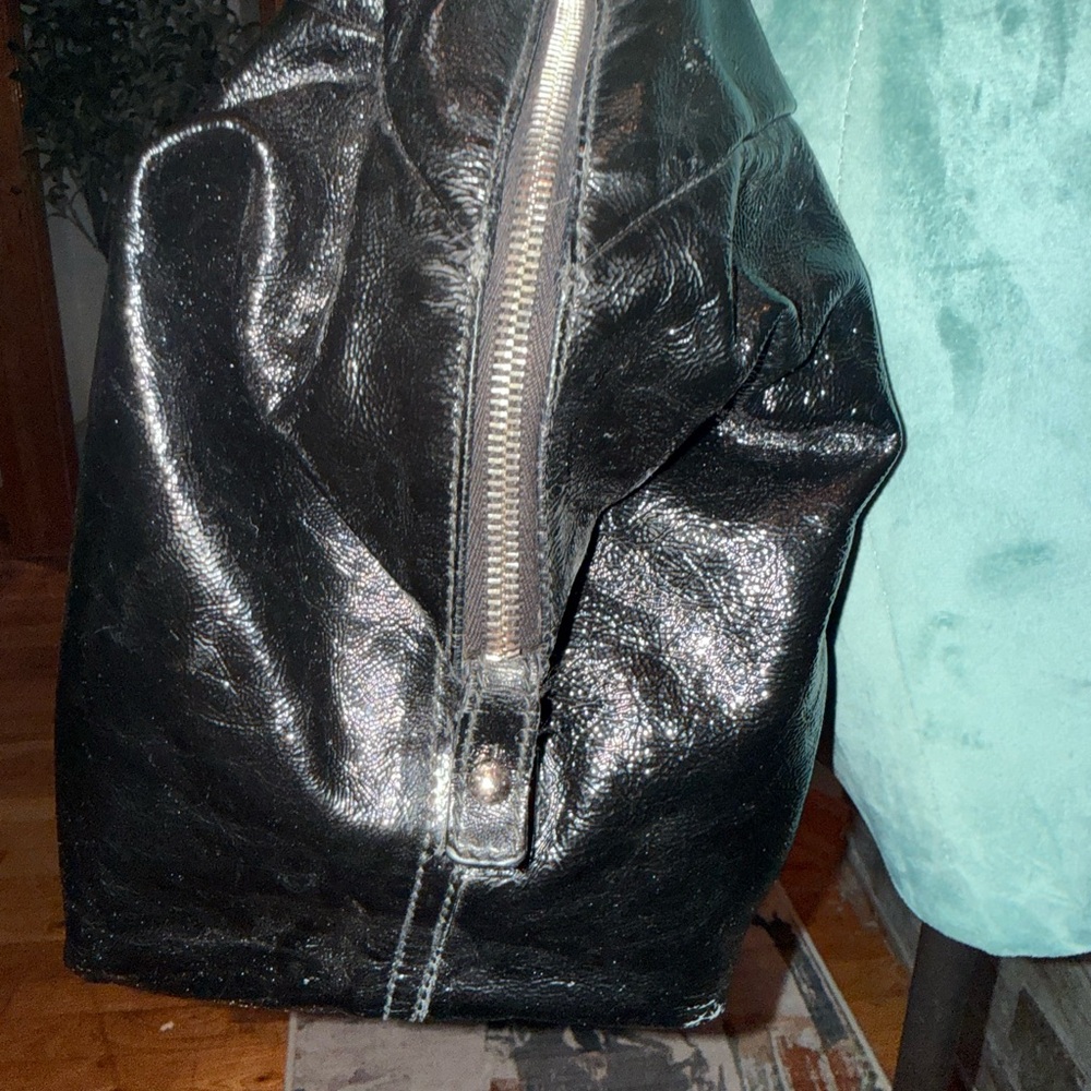 YSL Y Bag - Picture 3 of 7